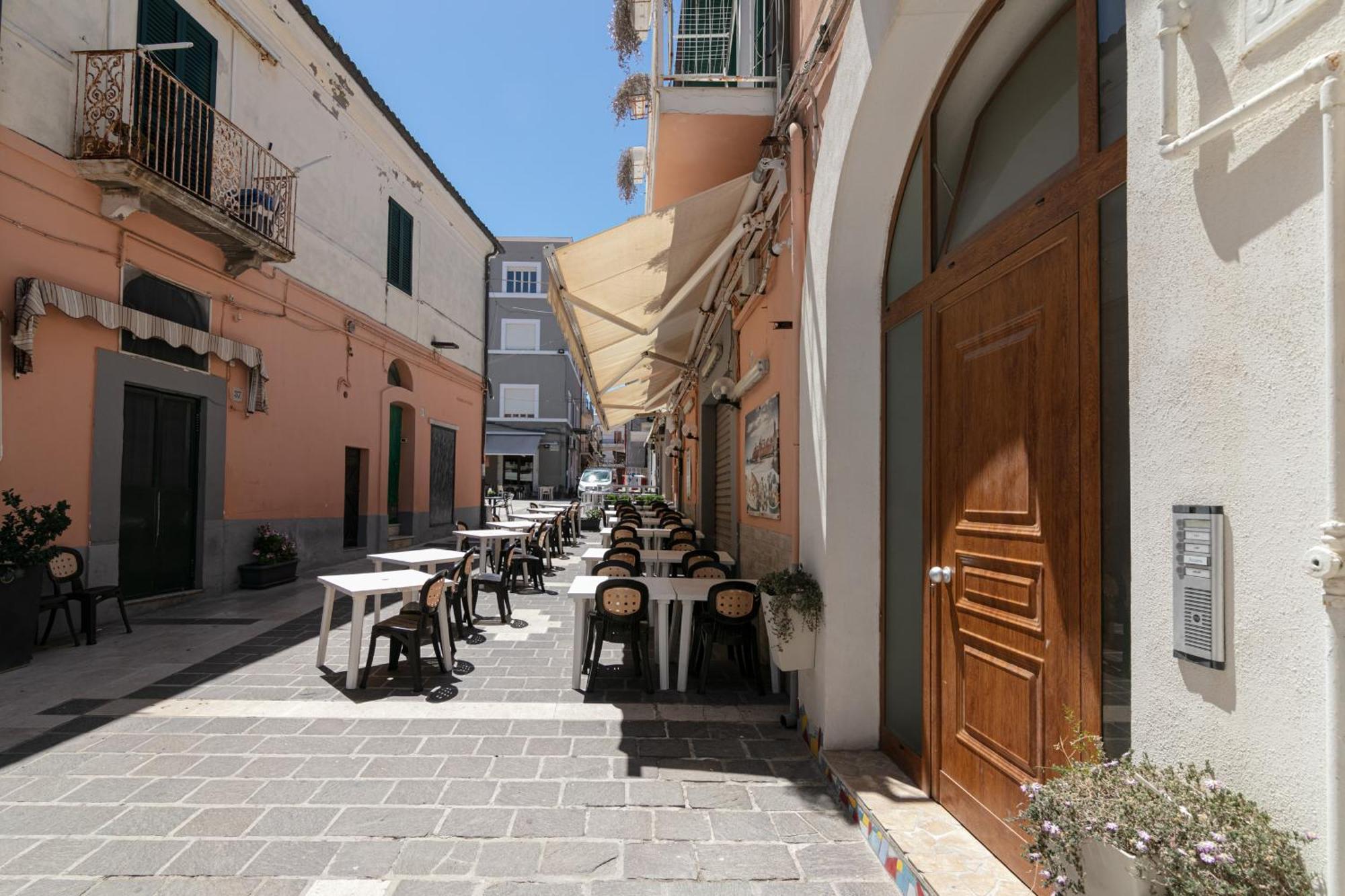 Dea Apartrooms Termoli Exterior photo